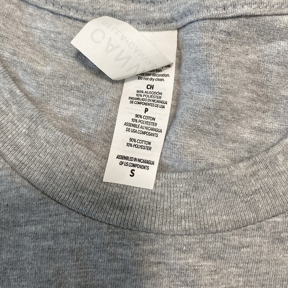 “Mother of Dragons” tee- EUC - Picture 3 of 4